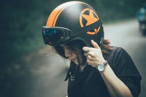 how to clean motorcycle helmet