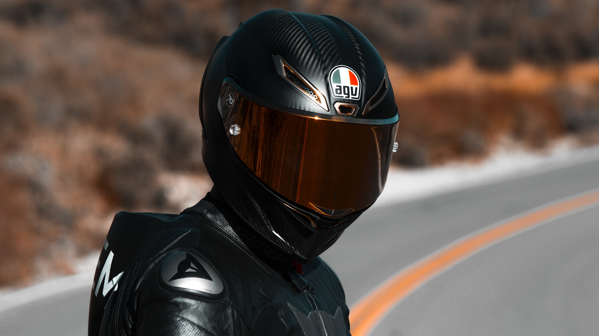 best adventure motorcycle helmet