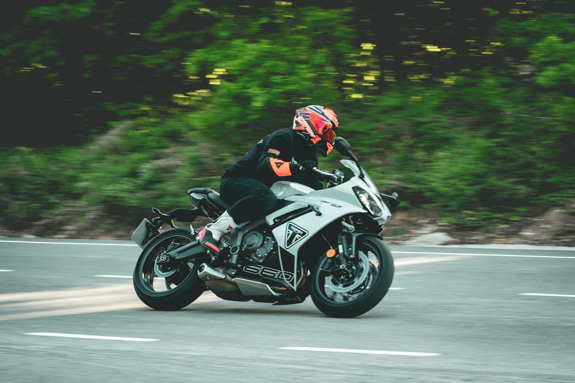 Adjustable ventilation zippers on ladies motorcycle pants